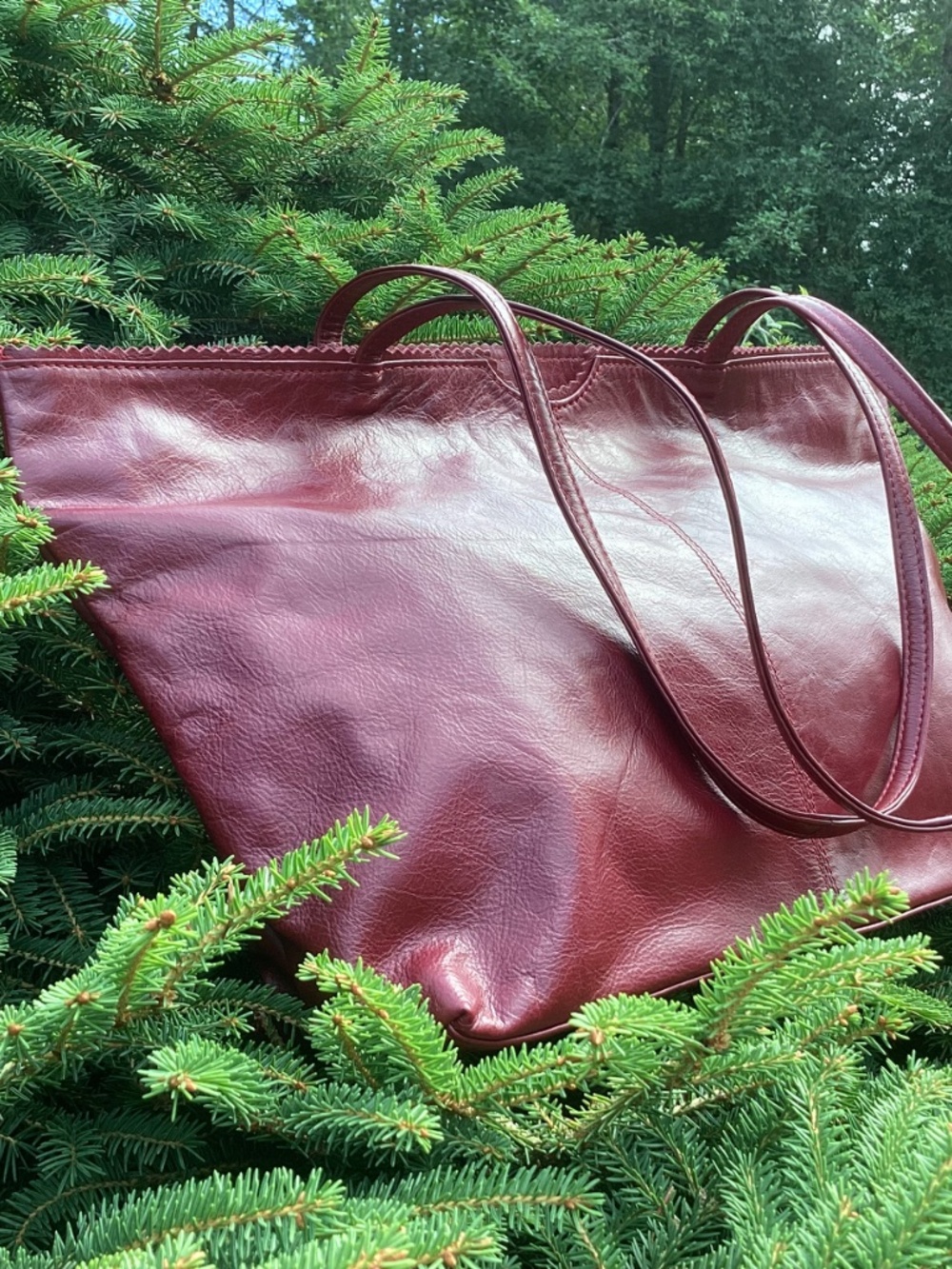 Extra Beautiful Latico USA Fine Leather Red Scalloped Top Tote Style Handbag🦋 - Picture 5 of 13